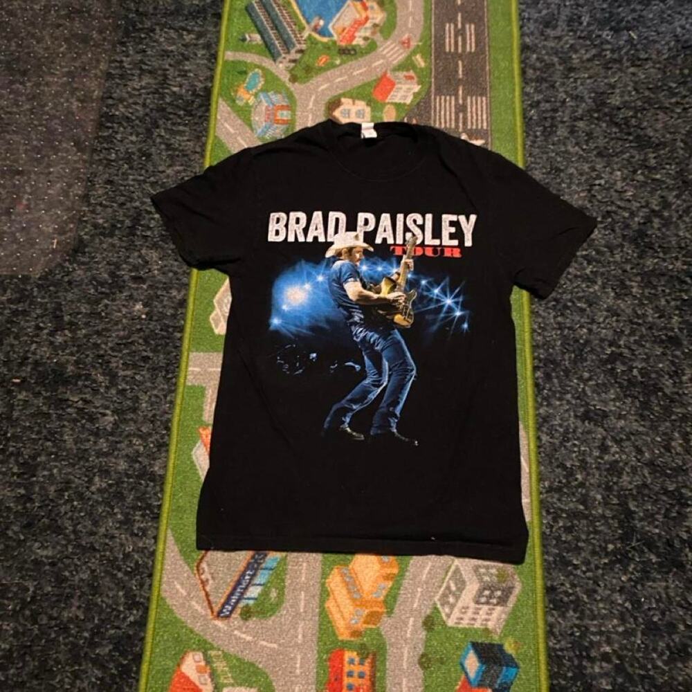 Brad Paisley Concert T-shirt